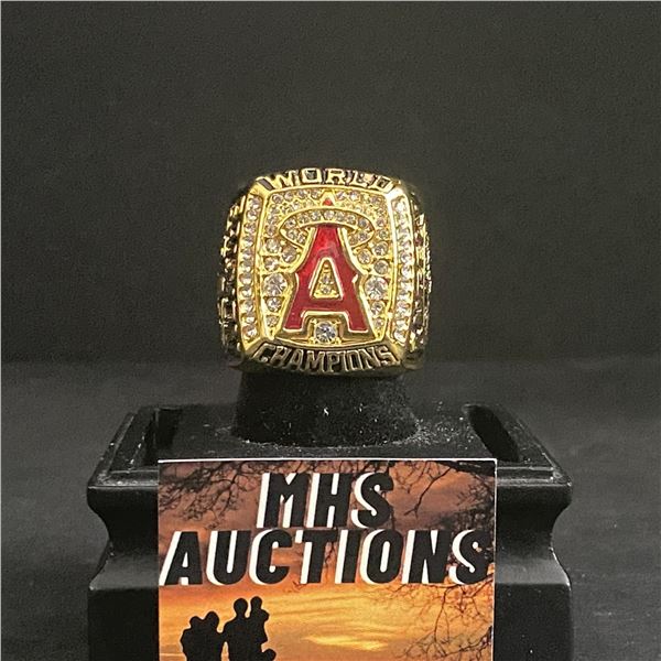 ANAHEIM ANGELS M.L.B 2002 "SALMON" CHAMPIONSHIP REPLICA RING (refR23)
