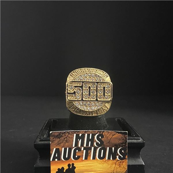 INDIANAPOLIS 500 "FOUR TIME WINNERS" CHAMPIONSHIP REPLICA RING (ref1279)
