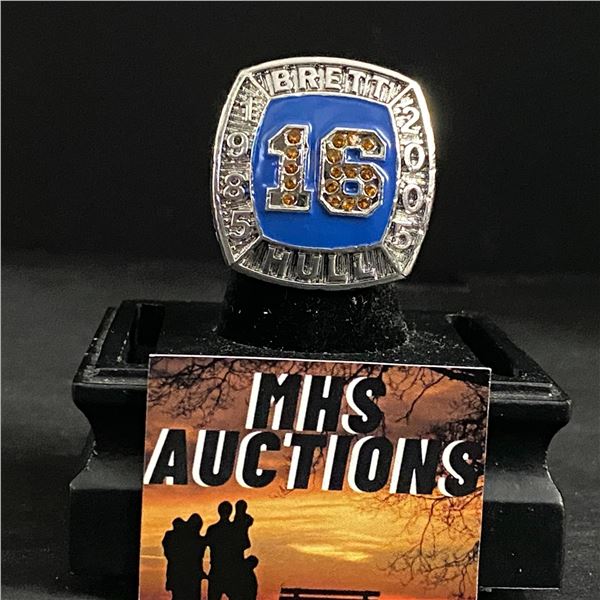 BRETT HULL #16 HALL OF FAME 1985-2005 "THE GOLDEN BRETT" CHAMPIONSHIP REPLICA RING (ref924)