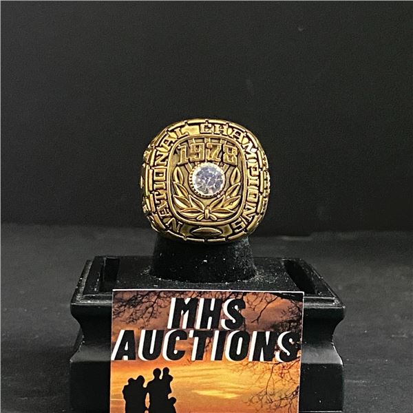 ALABAMA CRIMSON TIDE 1978 "ALABAMA" NATIONAL CHAMPIONSHIP REPLICA RING (ref1003)