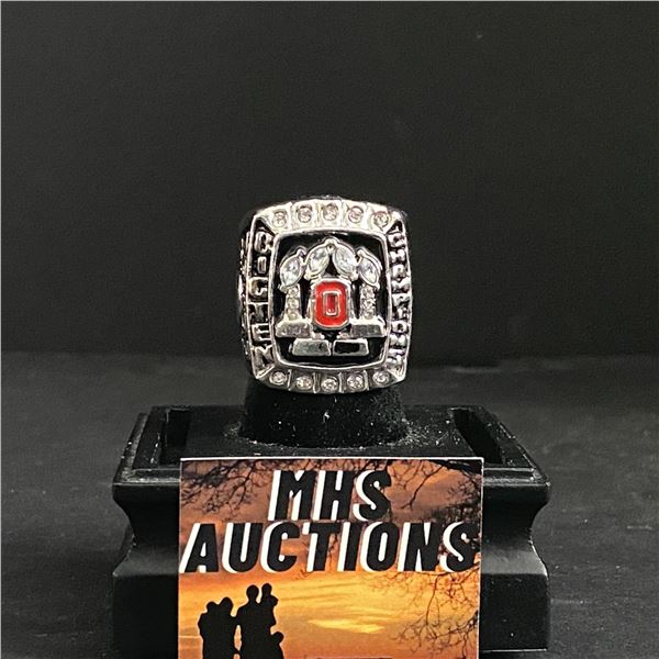 OHIO STATE BUCKEYES CHAMPIONS 2008 "PRYOR" NATIONAL CHAMPIONSHIP REPLICA RING (ref1066)