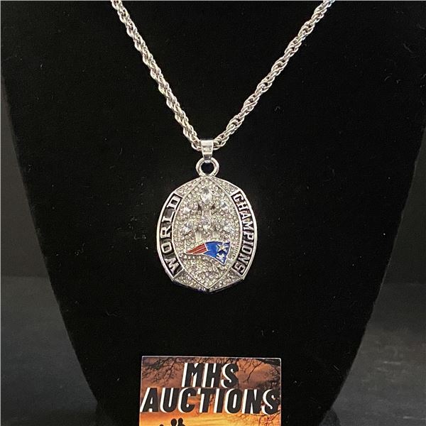 NEW ENGLAND PATRIOTS N.F.L 2019 CHAMPIONSHIP NECKLACE (refR59)