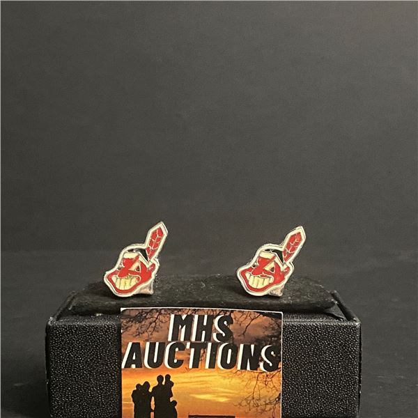 CLEVELAND INDIANS M.L.B CUFFLINKS (ref1232)