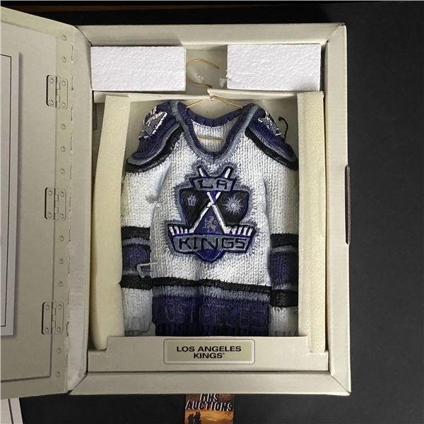 LOS ANGELES KINGS STAR HANGER MEDIUM HOME JERSEY (ref5022)