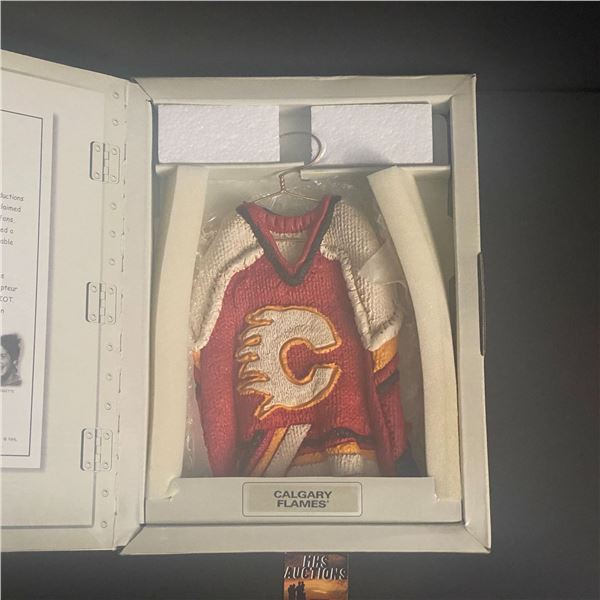 CALGARY FLAMES STAR HANGER MEDIUM AWAY JERSEY (ref5026)