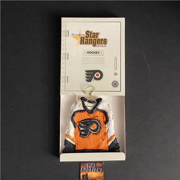 PHILADELPHIA FLYERS SMALL STAR HANGER ORANGE JERSEY (ref5200)