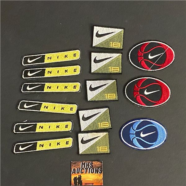 14 PIECE LOT OF NIKE PATCHES (ref36)