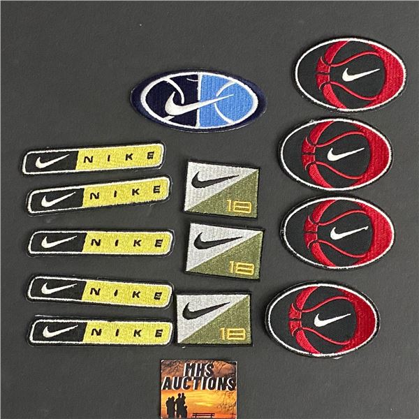 13 PIECE LOT OF NIKE PATCHES (ref39)