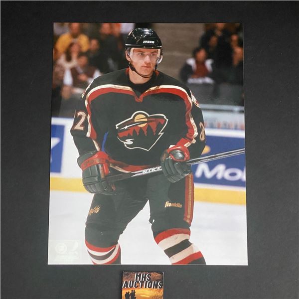 MARION GABORIK MINNESOTA WILD N.H.L 8 X 10 PHOTO