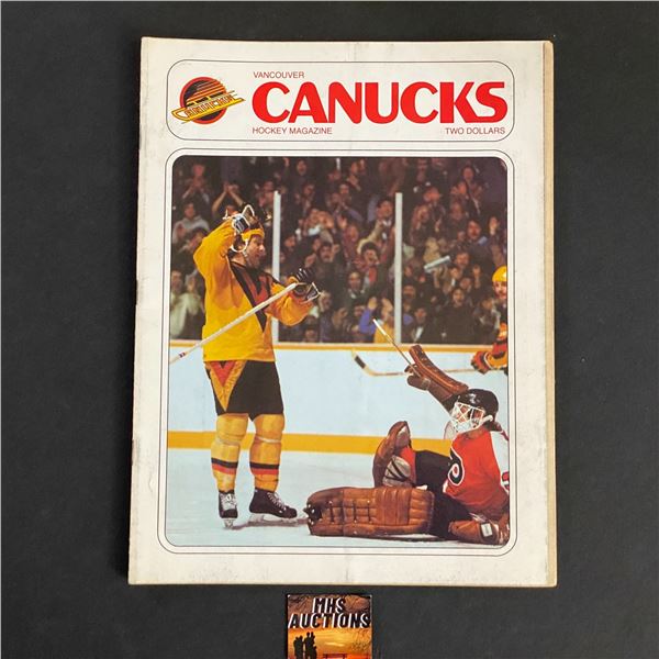 VANCOUVER CANUCKS PROGRAM FROM SATURDAY JANUARY 30 1982 WITH POSTER