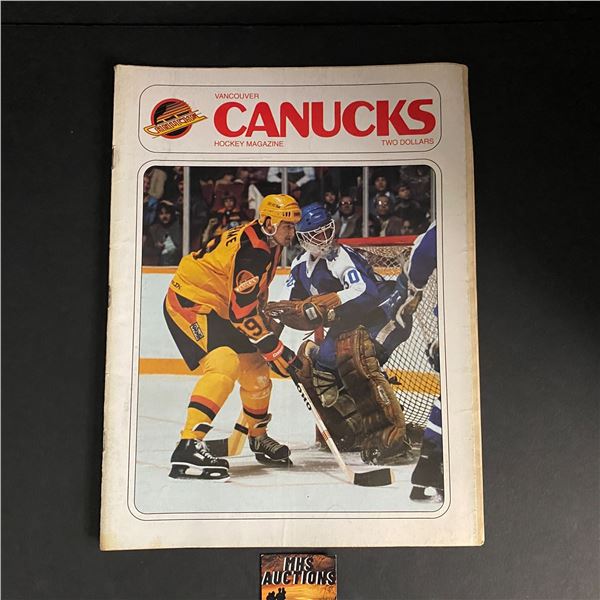 VANCOUVER CANUCKS PROGRAM FROM WEDNESDAY FEBRUARY 3 1982 WITH POSTER