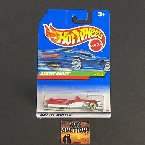 HOT WHEELS STREET BEAST 1/64TH SCALE (ref121)