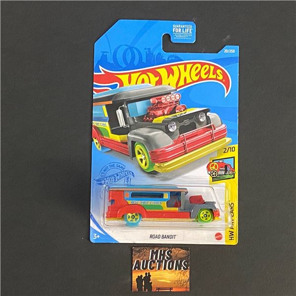 HOT WHEELS ROAD BANDIT 1/64TH SCALE (ref63)