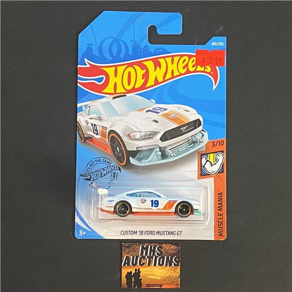 HOT WHEELS CUSTOM '18 FORD MUSTANG GT 1/64TH SCALE (ref106)