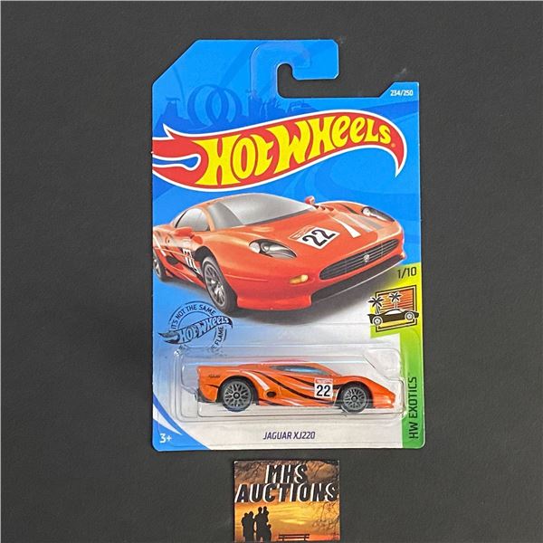 HOT WHEELS JAGUAR XJ220 1/64TH SCALE (ref111)