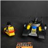 Image 3 : LEGO DC BATMAN BATBOAT THE PENGUIN PUSUIT INCLUDES MINI FIGURES