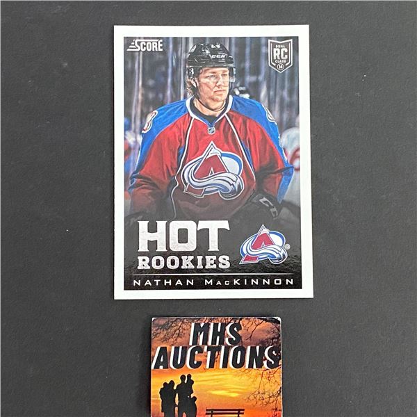 2013-14 PANINI SCORE NATHAN MACKINNON ROOKIE HOCKEY CARD (ref2539)