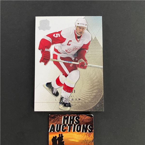 2008-09 THE CUP NICKLAS LIDSTROM BASE CARD #087/249 ONLY 249 MADE IN THE WORLD (ref2608)