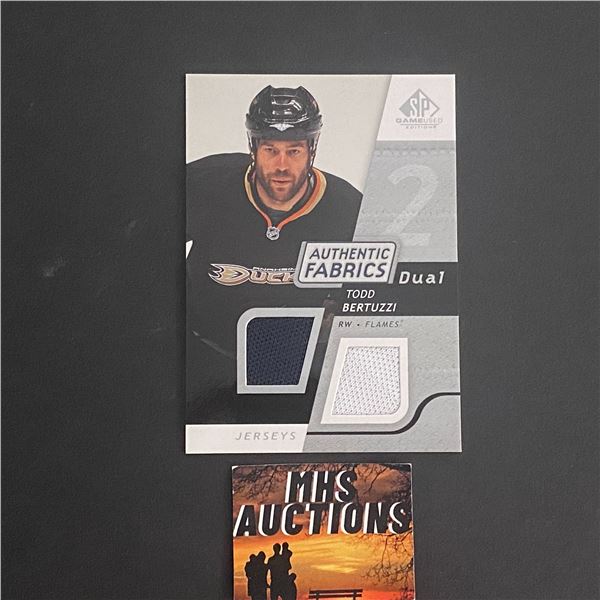 TODD BERTUZZI ANAHEIM DUCKS 2008-09 SPGU DUAL JERSEY CARD (ref2824)