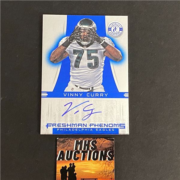 VINNY CURRY 2013 PANINI AUTOGRAPHED FOOTBALL CARD (ref137)