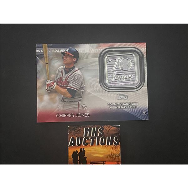 CHIPPER JONES 2021 TOPPS PATCH BASEBALL CARD (ref261)