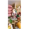 Image 7 : LARGE LOT OF CHRISTMAS TREE DECORATIONS