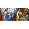 Image 1 : FROAD SIDE ASSIST BAG, SINGLE FAUCET, PORTABLE SINK AND ICE SCRAPPERS