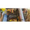 Image 1 : LARGE QUANTITY OF ASSORTED HARDWARE
