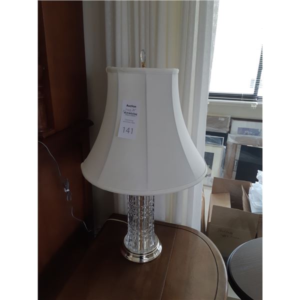 Cut Crystal Lamp cat A
