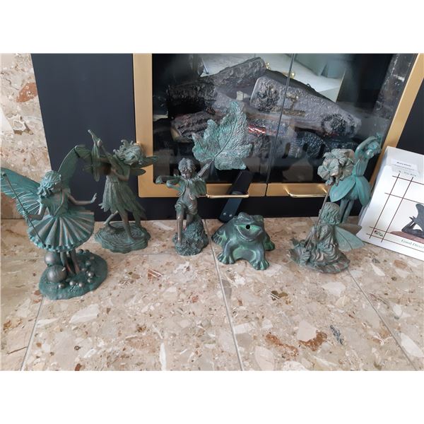 Fairy statues, frog cat A