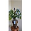 Image 2 : Artificial plants in Vase and Urn Cat A