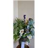 Image 3 : Artificial plants in Vase and Urn Cat A