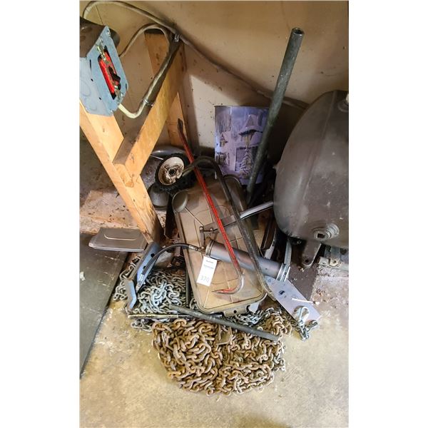 Chains and hand tools . Cat F