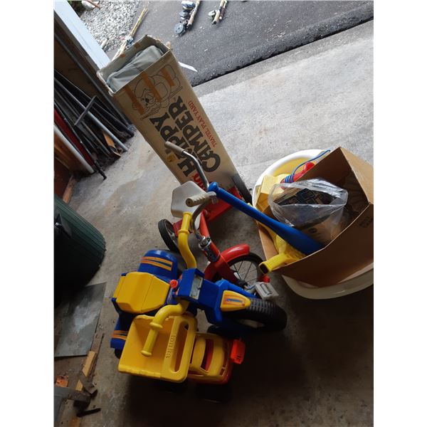 Evenflo Play Pen and play Sokol trycycles. Cat D