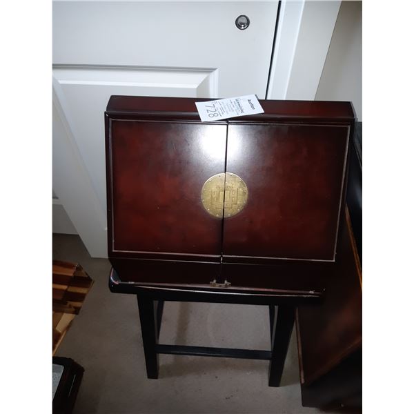 Saddle Stool, Wood Organizer cat B