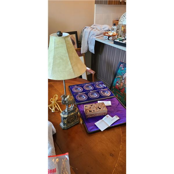 Lamp, serving set, cat B