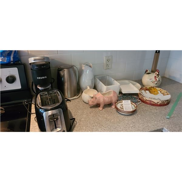 Toaster, Keurig,and more cat B