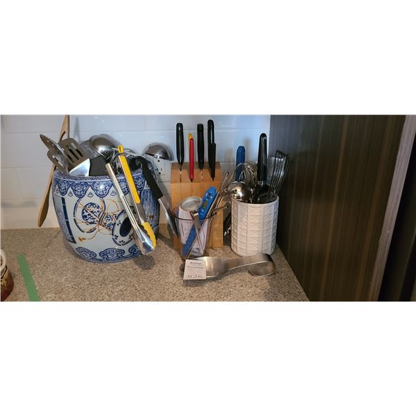 Utensils, knives, bowl cat B