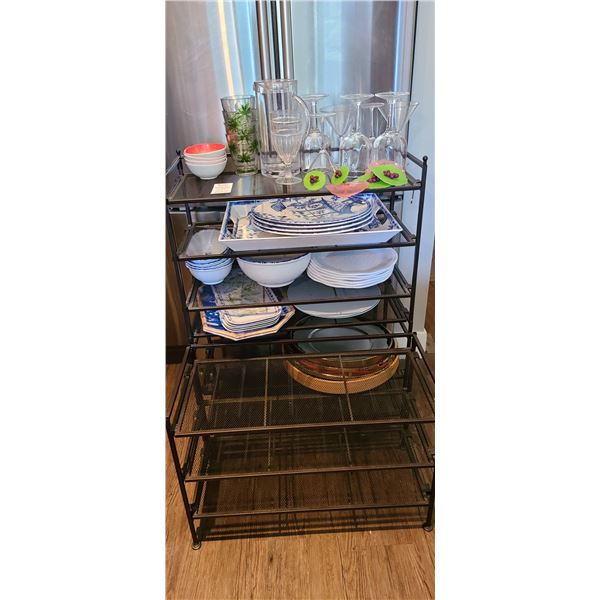 Shelving, plastic ware cat B