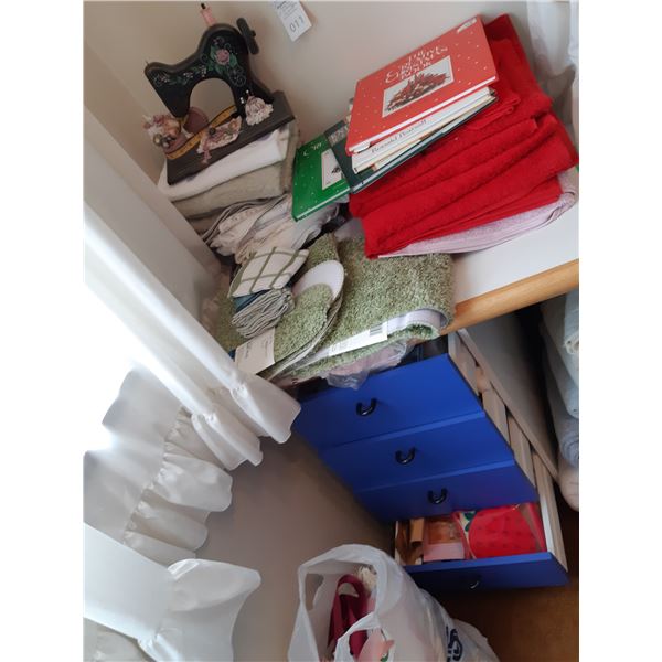 Towels, Books and more cat B