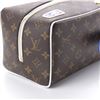 Image 4 : Louis Vuitton x NBA Brown Monogram Cloakroom Dopp Kit Bag