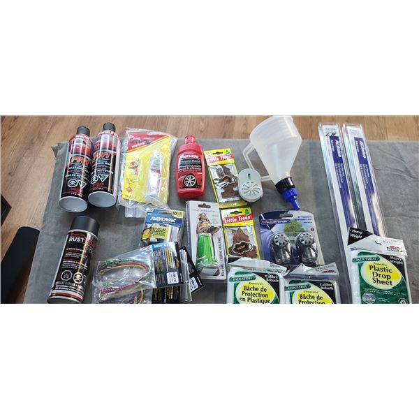 TWO BOTTLES OF FW1 WASH AND WAX/CHROME CLEANER, AIR FRESHINERS