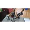 Image 1 : LAUREL AND HARDY FIGURINE DECORATION 2' X  X 6' X 17'
