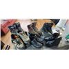 Image 1 : MEN'S VARIOUS FOOTWEAR SZ. 10/11