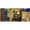Image 5 : LARGE OT OF BATTERIES AND SSOME COAT HANGERS