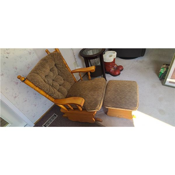 GLIDER/ROCKER CHAIR AND FOOT STOOL SET