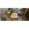 Image 1 : SOLID OAK CAPTAIN'S CHAIR