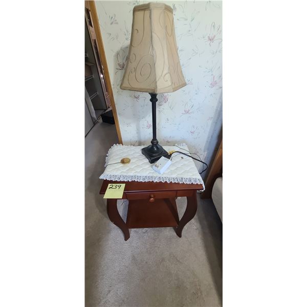 SIDE TABLE AND LAMP