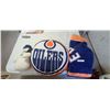 Image 1 : OILERS THEMED FLEECE BLANKET/CUSHION & SNOWMAN (SET)