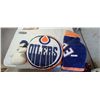 Image 2 : OILERS THEMED FLEECE BLANKET/CUSHION & SNOWMAN (SET)